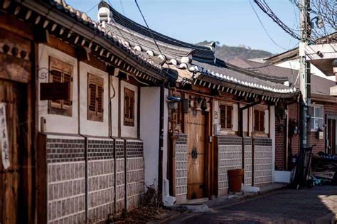 Lost Landscapes: Glimpses into Korea's Ethereal Past