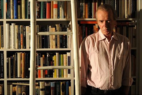  Zone of Interest: Un capolavoro di Martin Amis che esplora la banalità del male